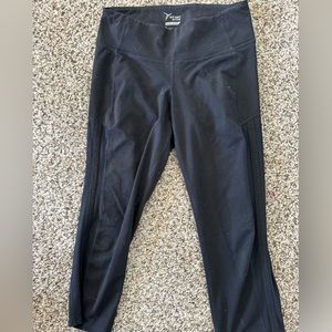 Women’s athletic leggings